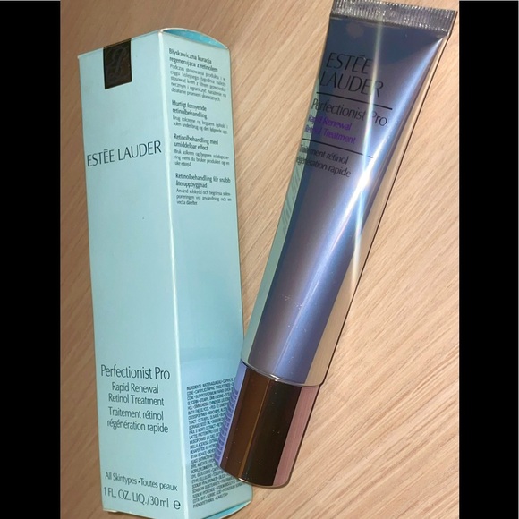 Estée Lauder Perfectionist Pro Rapid Renewal Retinol Treatment 1oz/30mL - Picture 2 of 10